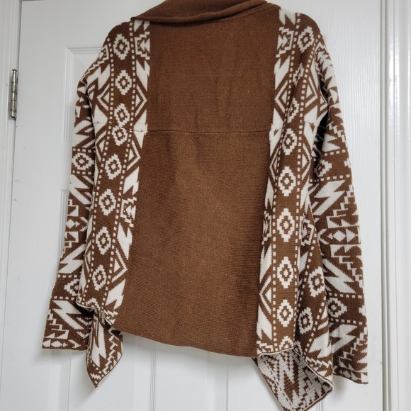 Patagonia Pine Mountain Wrap Size Medium. - Picture 5 of 8